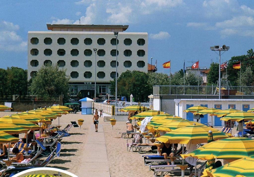 Chambre Double ou Lits Jumeaux avec Balcon et Accès à la Plage